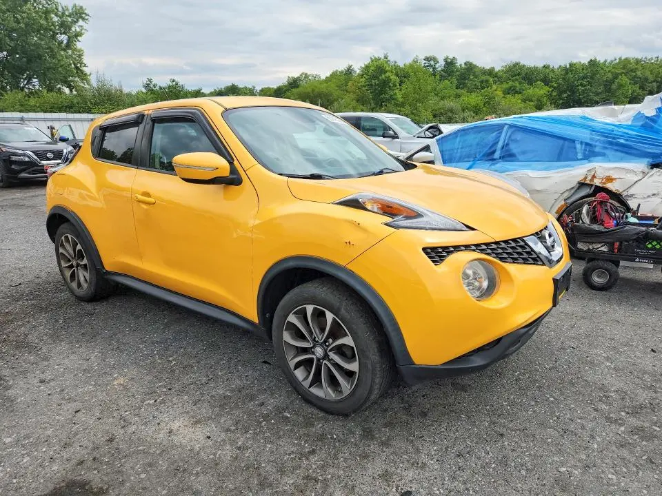 2017 NISSAN JUKE SV  