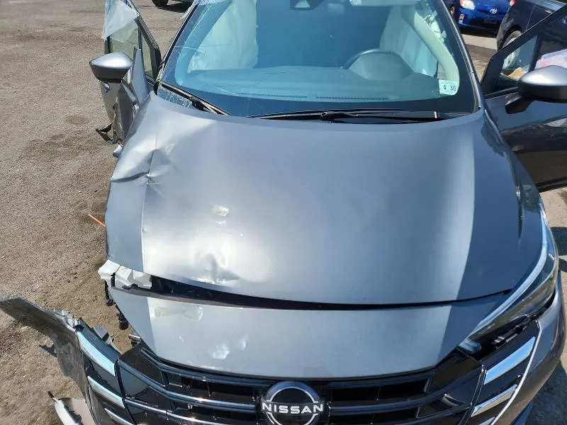 2025 NISSAN VERSA SV  