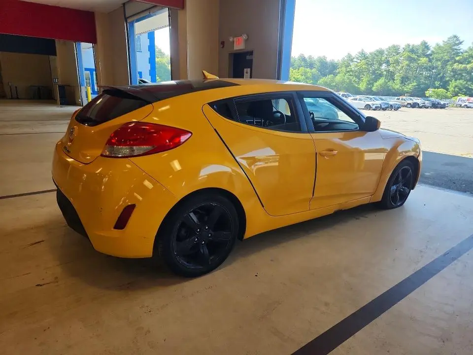 2012 HYUNDAI VELOSTER BASE  