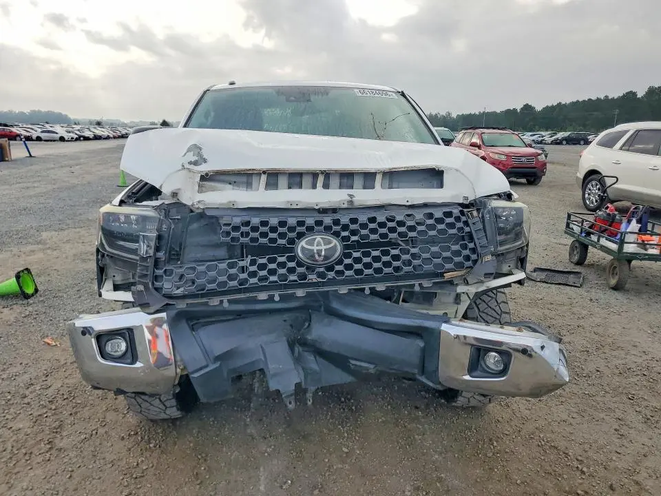 2019 TOYOTA TUNDRA SR5  