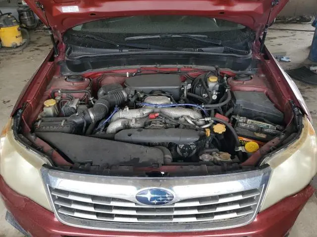 2010 SUBARU FORESTER XS  
