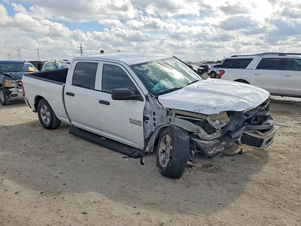 2016 RAM 1500 ST  