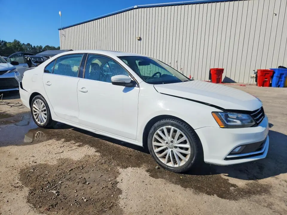2016 VOLKSWAGEN JETTA SEL  