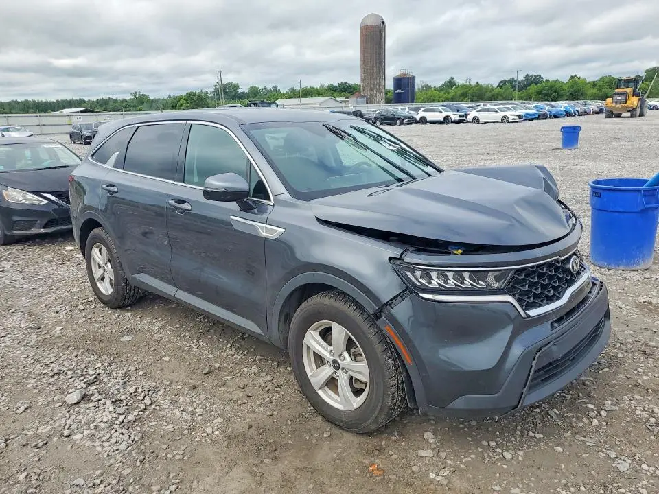 2021 KIA SORENTO LX  