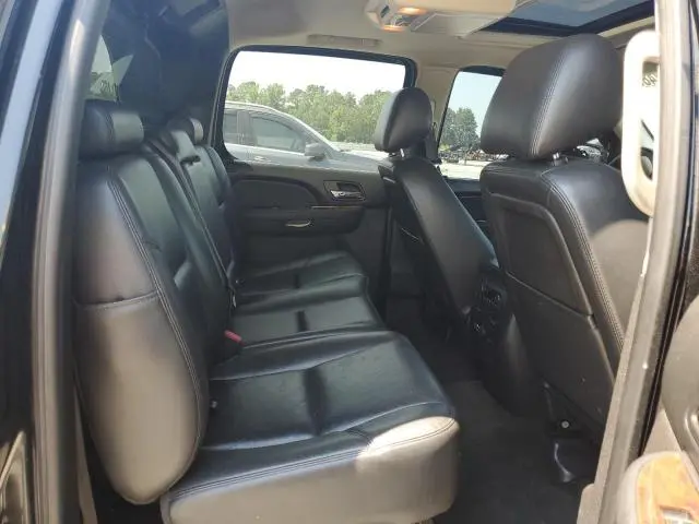 2013 CHEVROLET AVALANCHE LTZ  