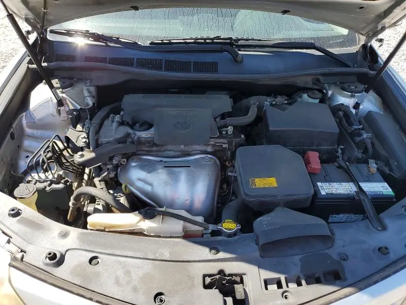 2014 TOYOTA CAMRY SE  