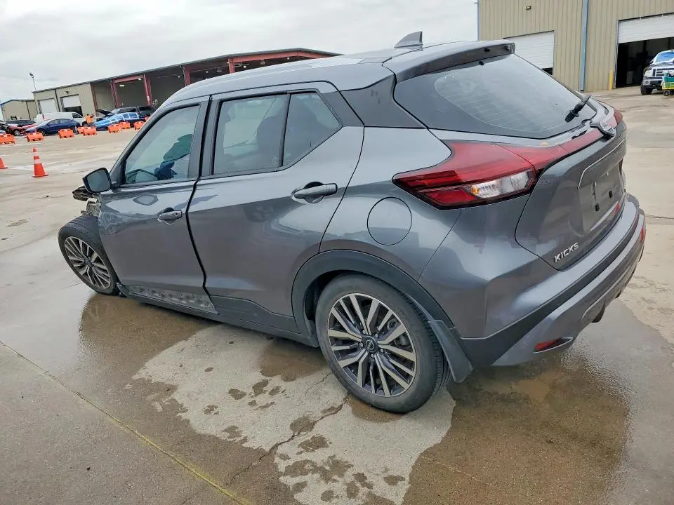 2024 NISSAN KICKS SV  