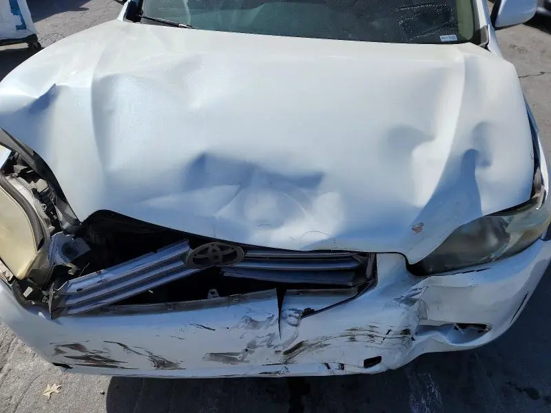 2010 TOYOTA HIGHLANDER BASE  