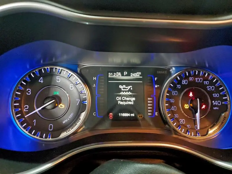 2016 CHRYSLER 200 LIMITED  