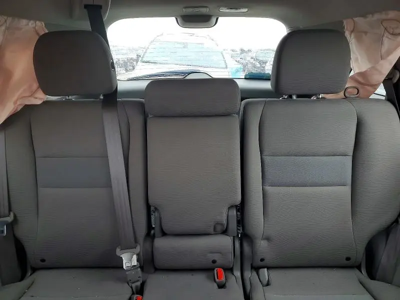 2011 HONDA CR-V LX  