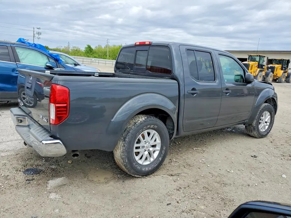 2015 NISSAN FRONTIER SV  