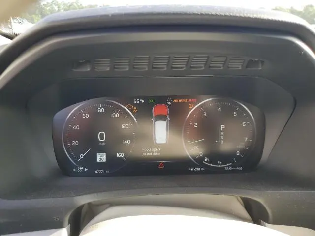 2021 VOLVO XC90 T5 MOMENTUM  