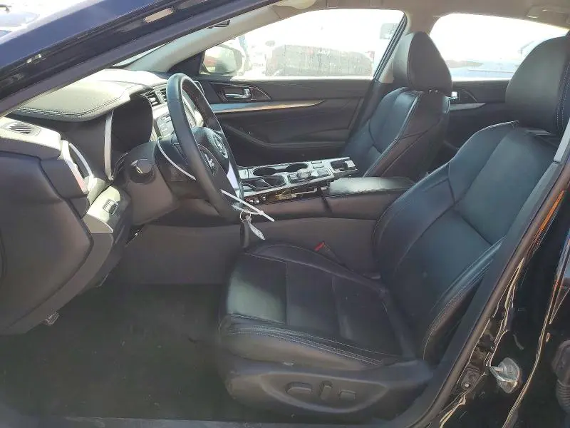 2021 NISSAN MAXIMA SV  