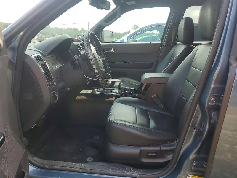 2011 FORD ESCAPE LIMITED  