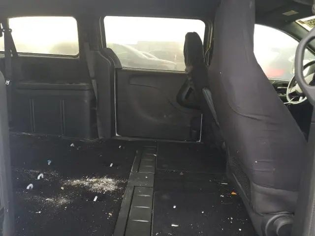 2019 DODGE GRAND CARAVAN SE  