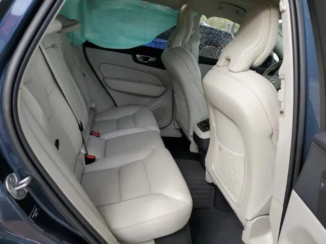 2023 VOLVO XC60 ULTIMATE  