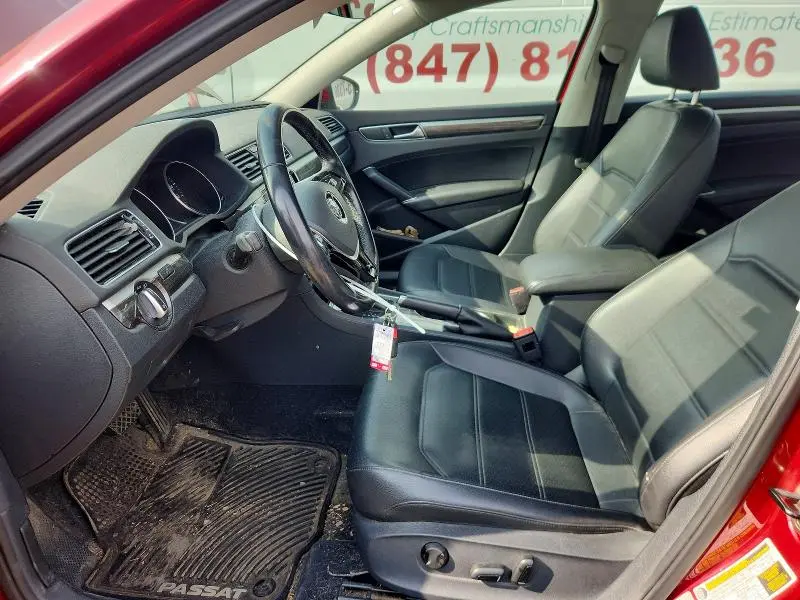 2016 VOLKSWAGEN PASSAT SE  