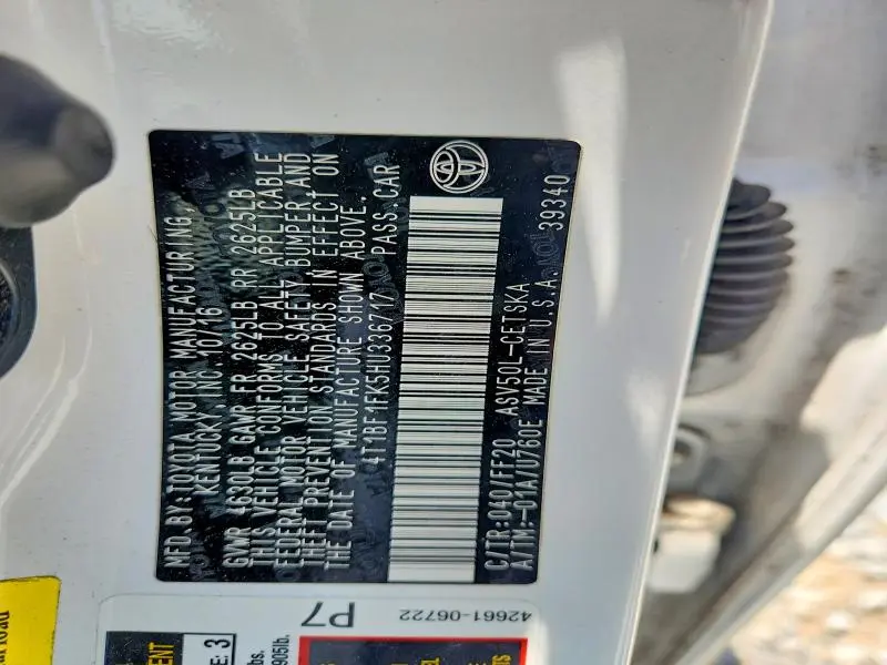 2017 TOYOTA CAMRY SE  