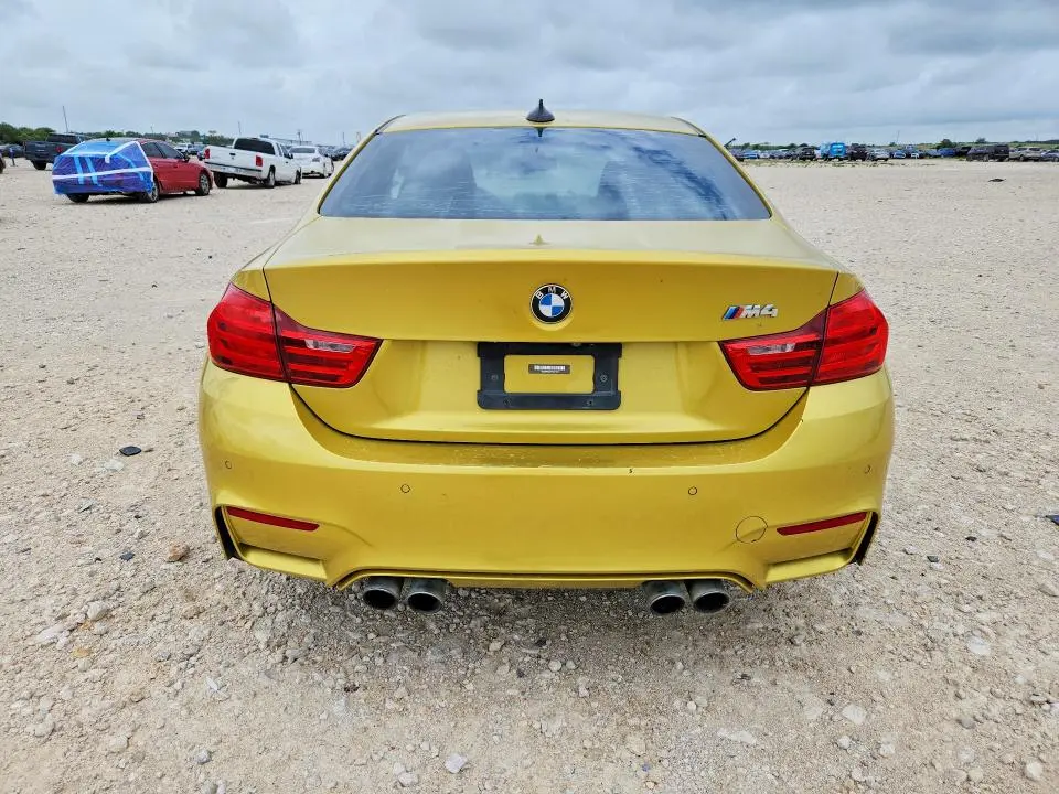 2015 BMW M4   