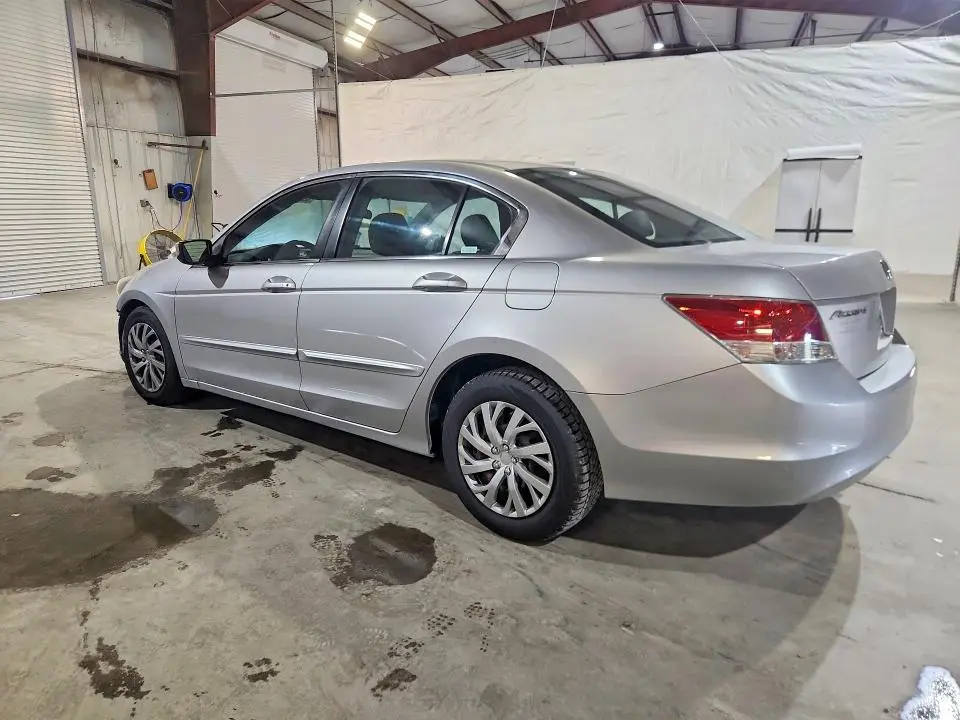 2010 HONDA ACCORD LX  