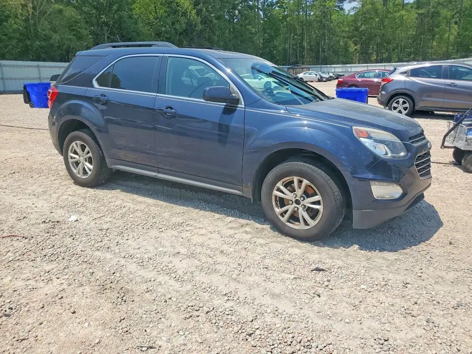 2017 CHEVROLET EQUINOX LT  