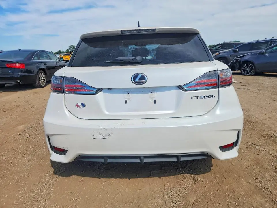 2015 LEXUS CT 200  
