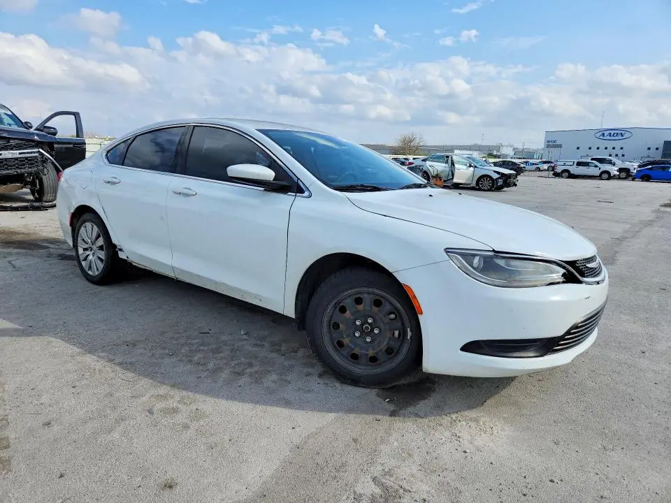 2016 CHRYSLER 200   