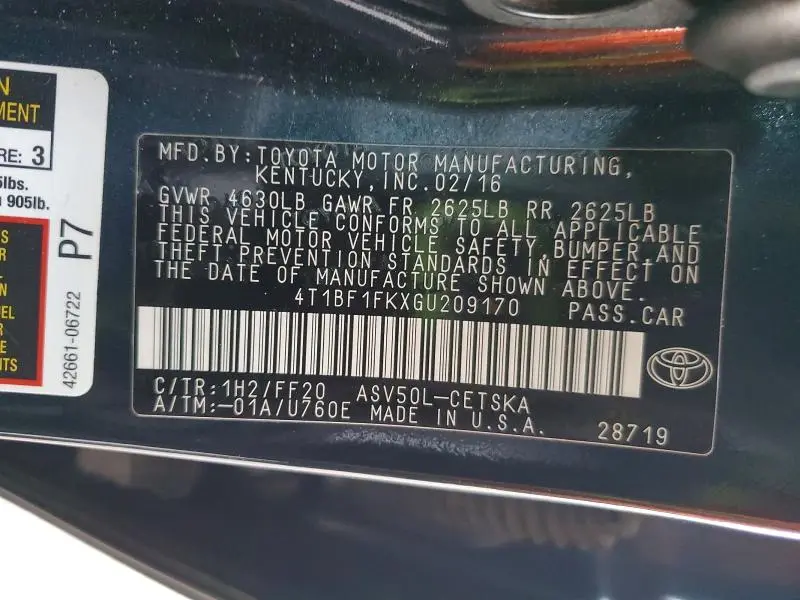 2016 TOYOTA CAMRY LE  