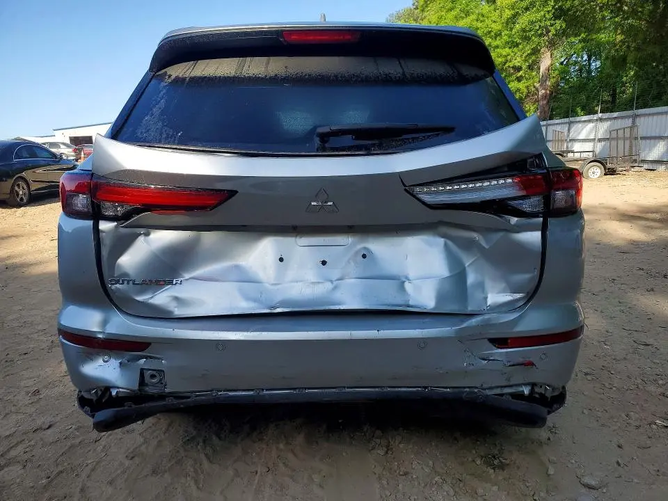 2022 MITSUBISHI OUTLANDER ES  