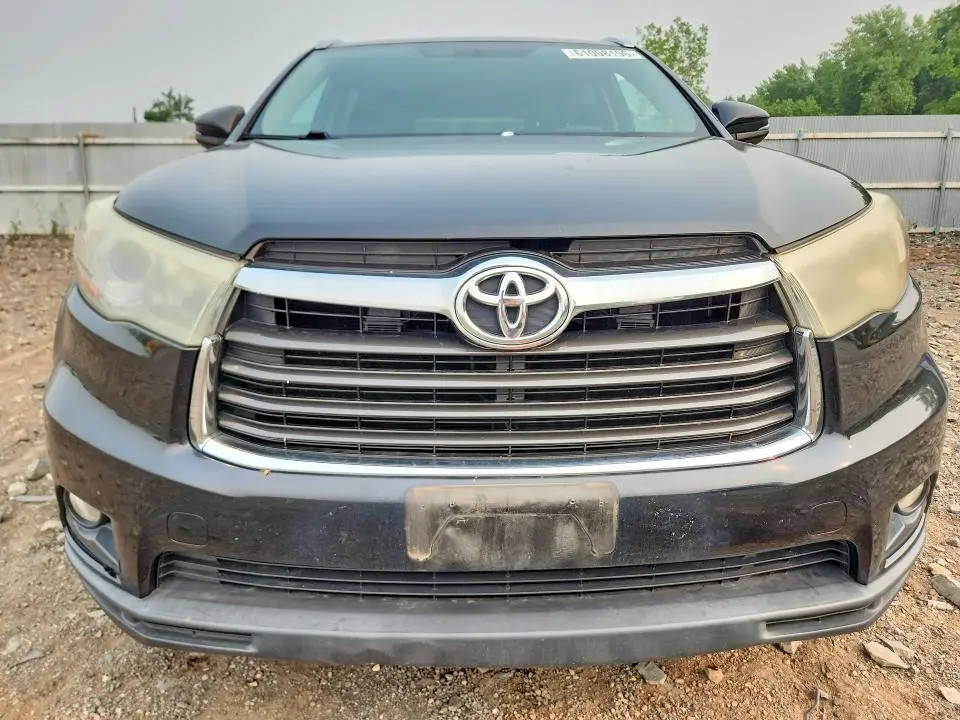 2016 TOYOTA HIGHLANDER XLE  