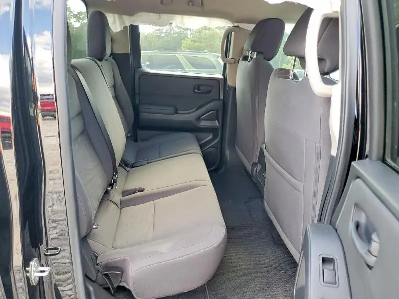 2024 NISSAN FRONTIER S  