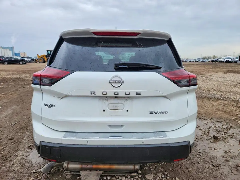 2024 NISSAN ROGUE SV  
