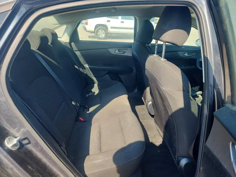 2019 KIA FORTE FE  