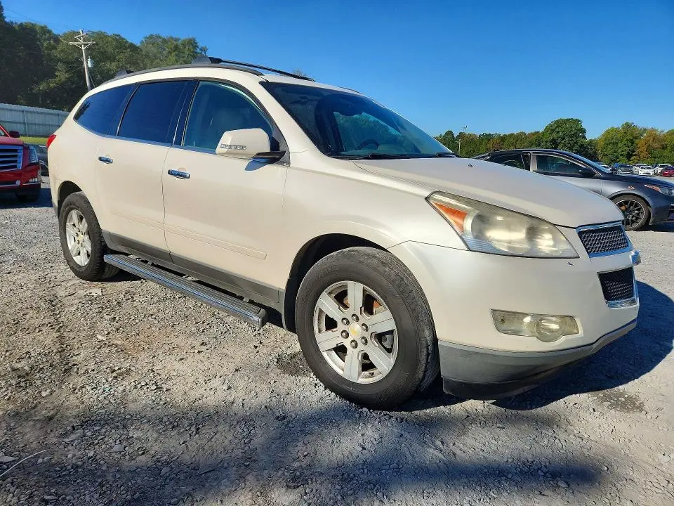 2012 CHEVROLET TRAVERSE LT  