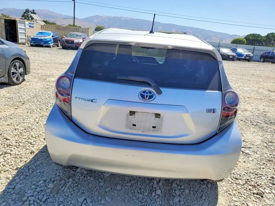 2014 TOYOTA PRIUS C ONE  