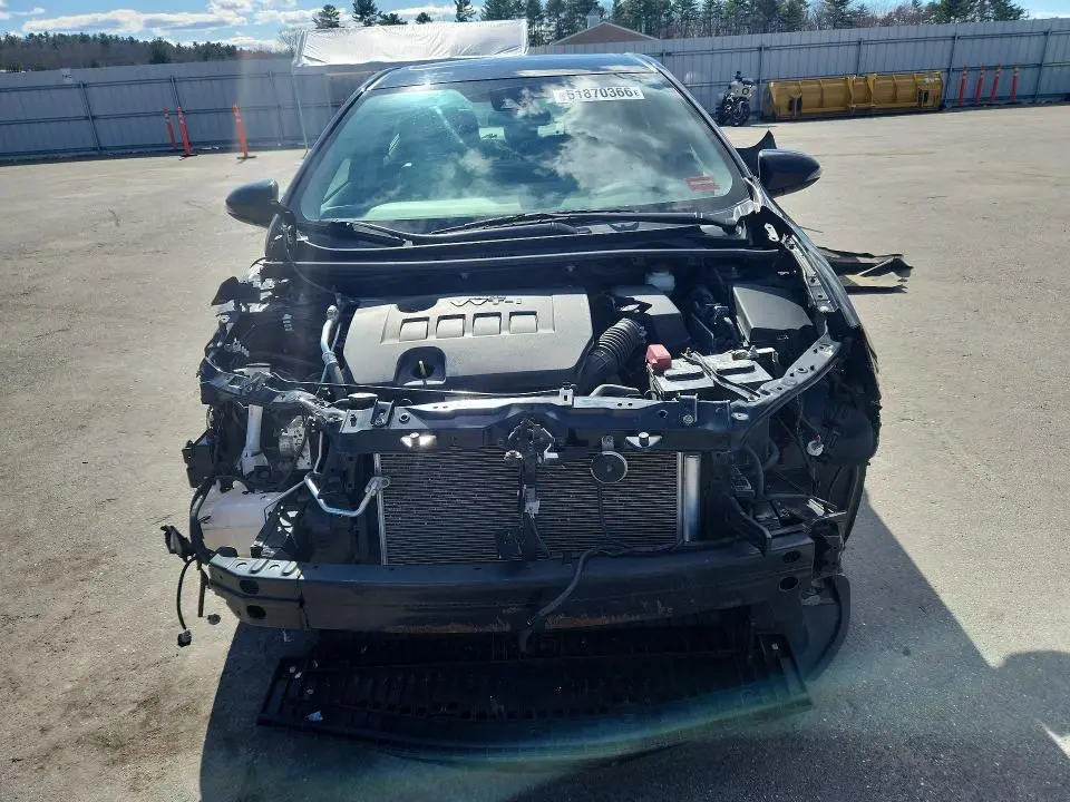 2019 TOYOTA COROLLA SE  