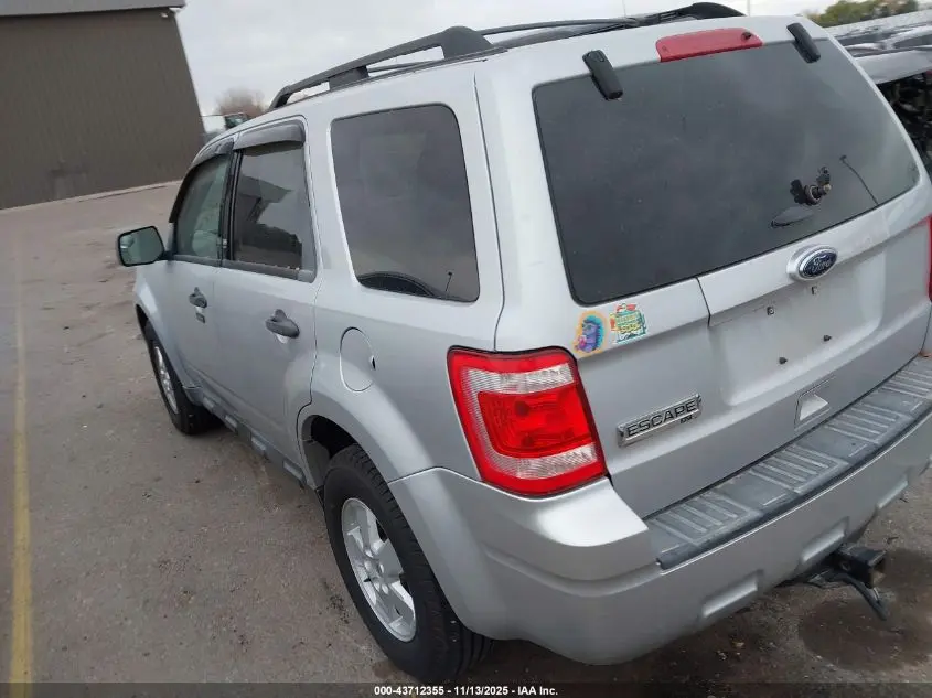 2011 FORD ESCAPE XLT AUTOMATIC