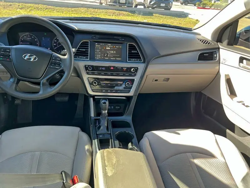 2016 HYUNDAI SONATA SE  