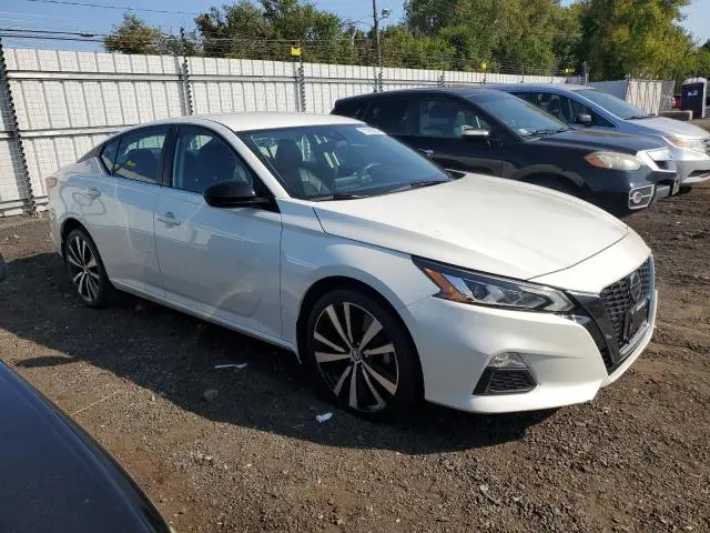 2022 NISSAN ALTIMA SR  