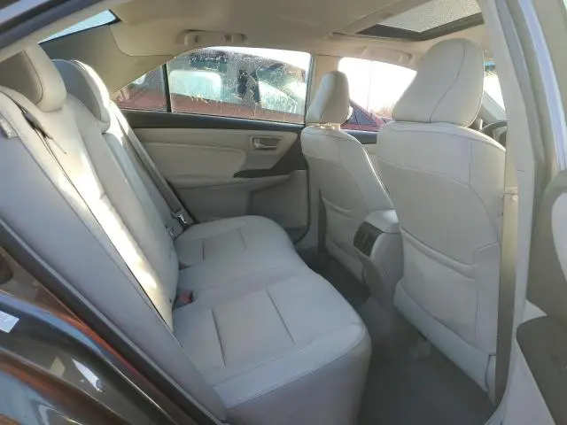 2016 TOYOTA CAMRY LE  