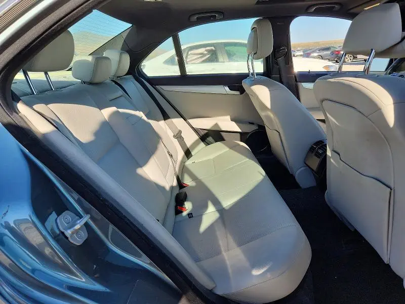 2012 MERCEDES-BENZ C 250  