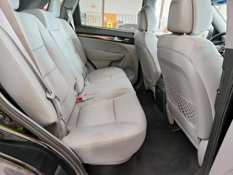 2013 KIA SORENTO LX  