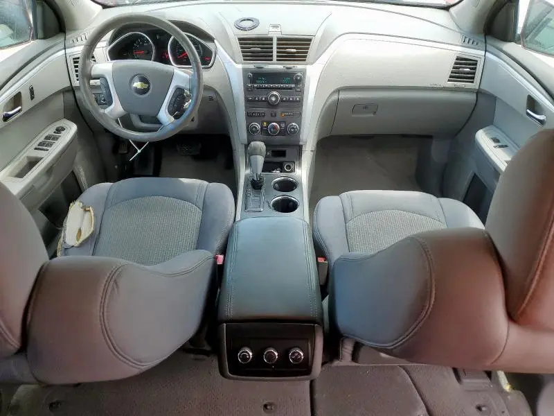 2011 CHEVROLET TRAVERSE LT  