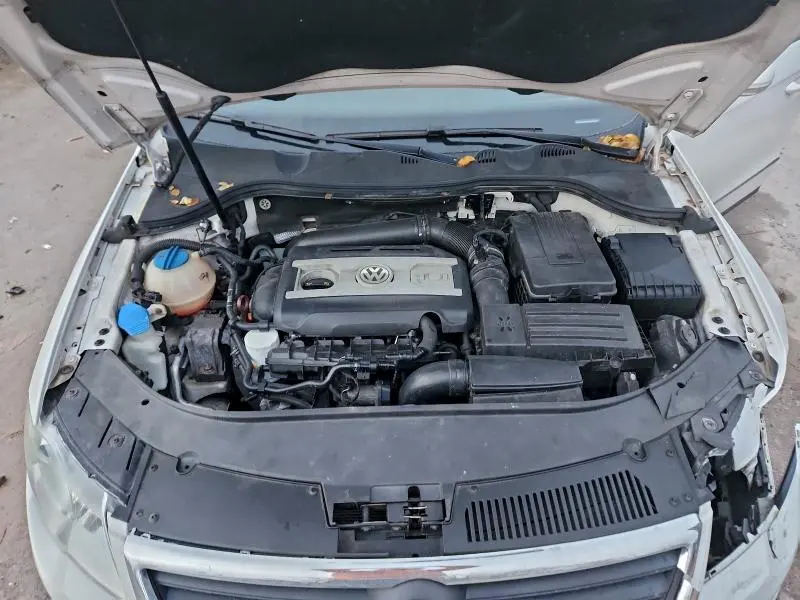 2010 VOLKSWAGEN PASSAT KOMFORT  