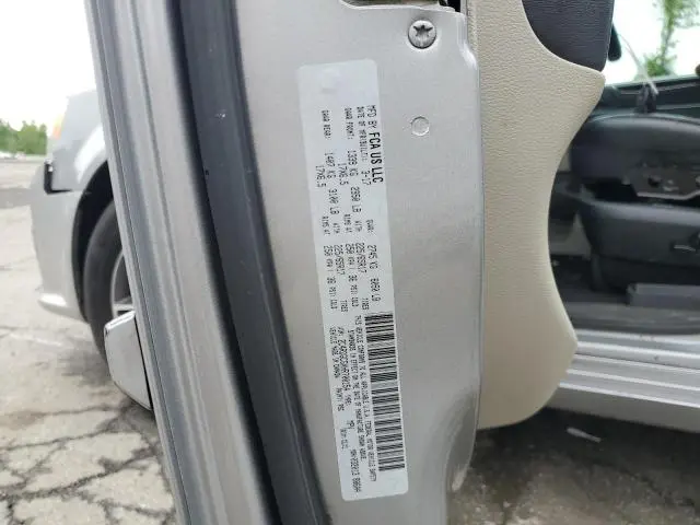 2017 DODGE GRAND CARAVAN SXT  