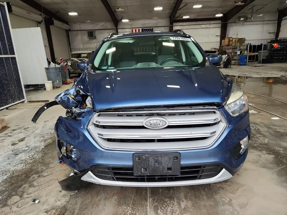 2018 FORD ESCAPE SE  
