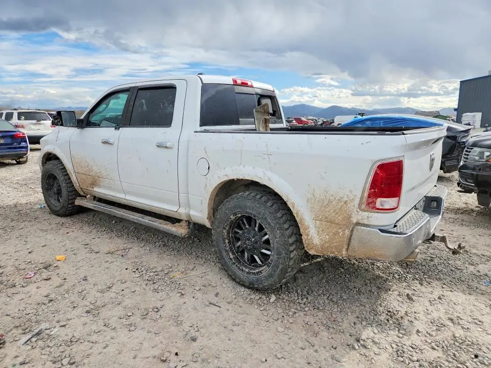 2016 RAM 1500 LARAMIE  