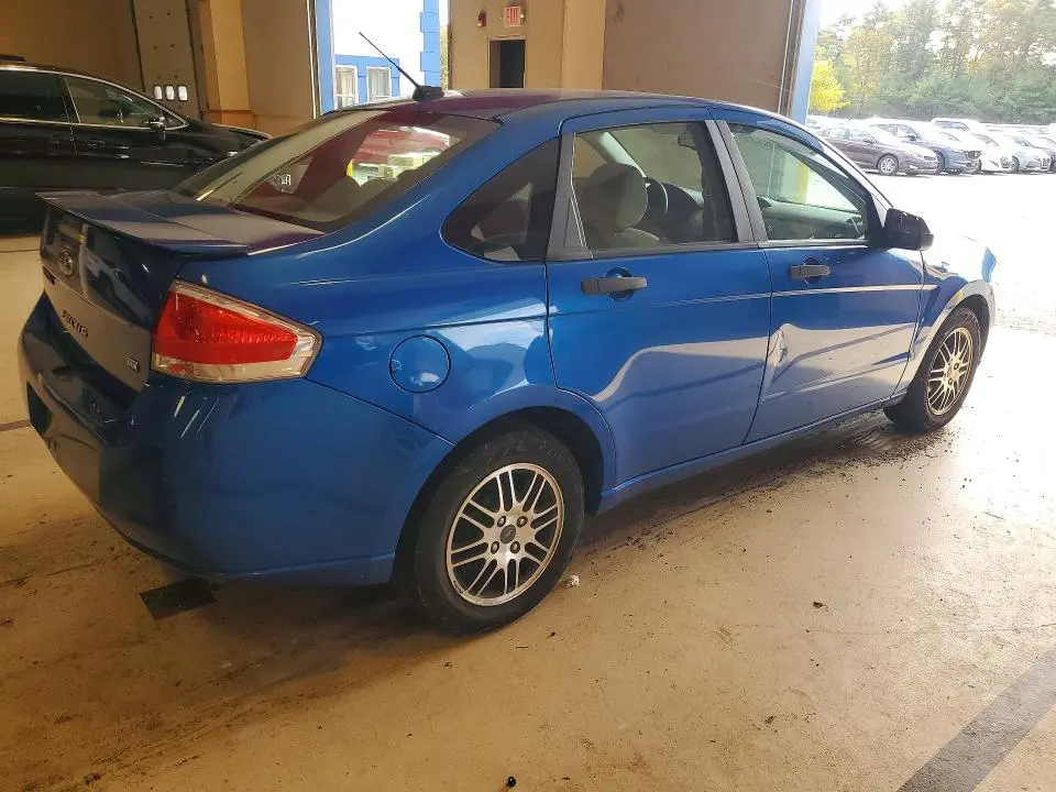 2010 FORD FOCUS SE  