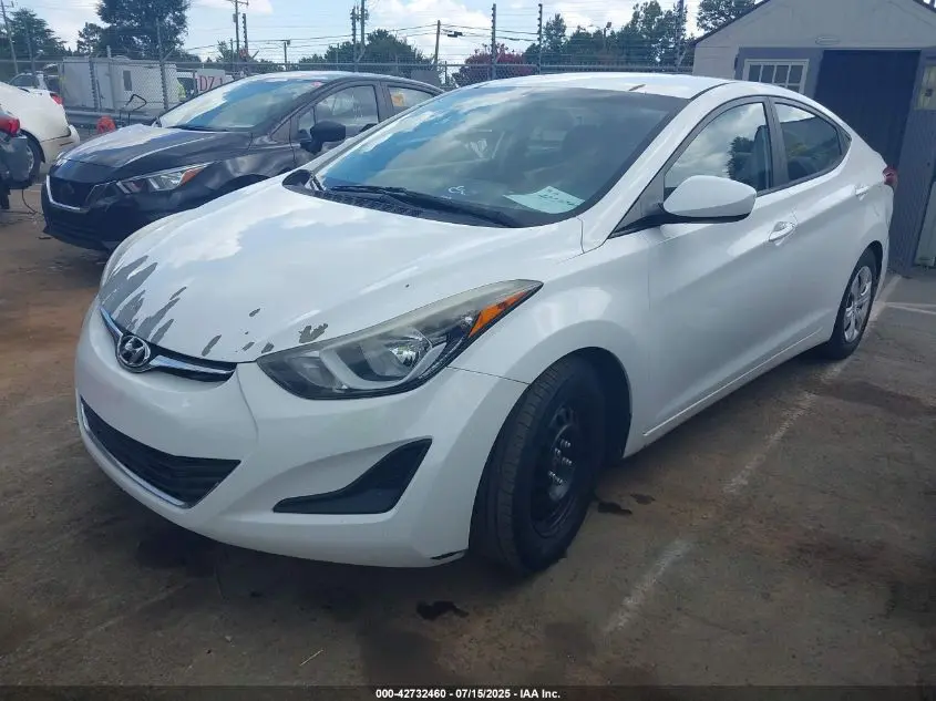 2016 HYUNDAI ELANTRA SE