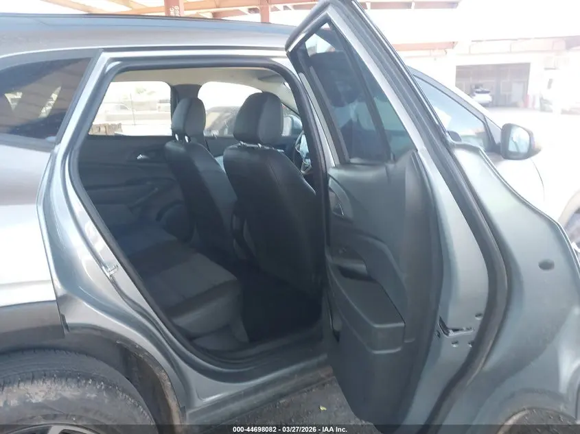 2024 CHEVROLET TRAX FWD LT